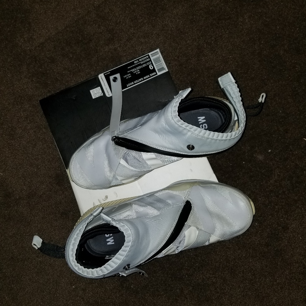 NIKE NSW GAITER BOOT size 9 - Picture 2 of 6